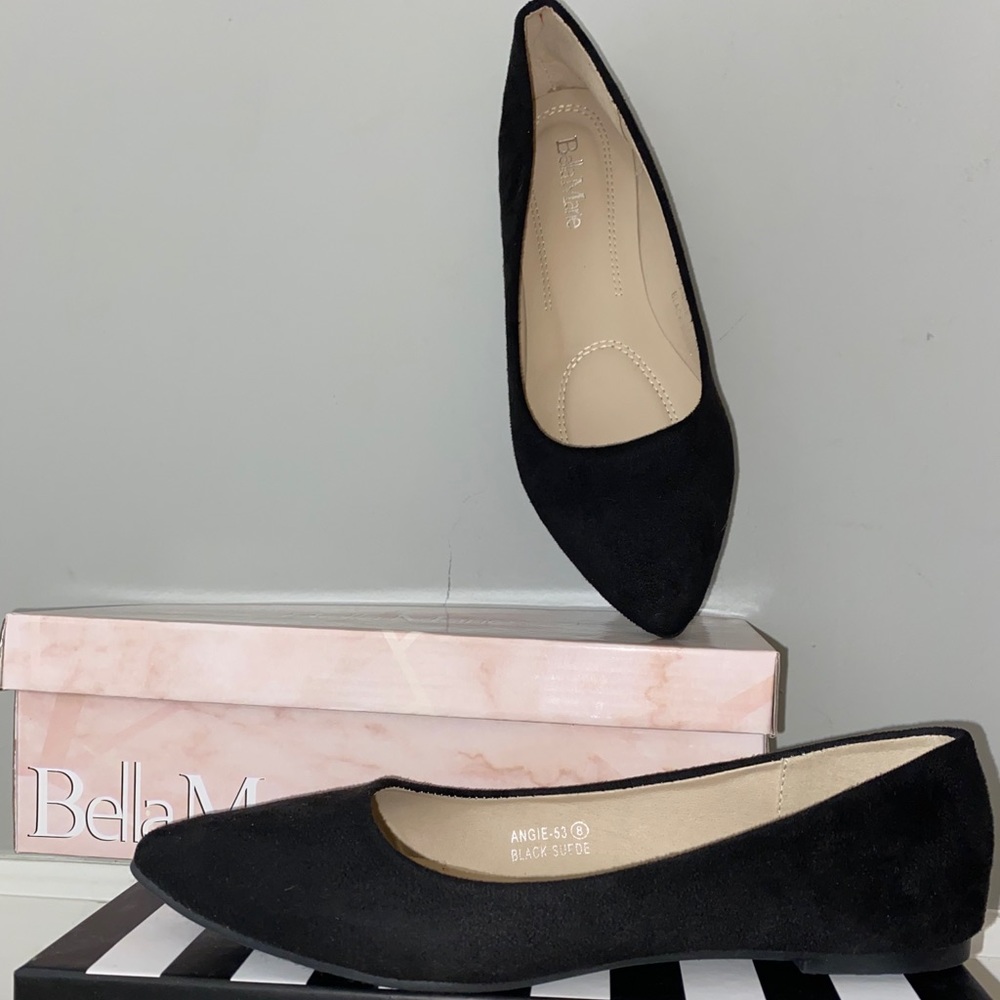 Pointed toe flats